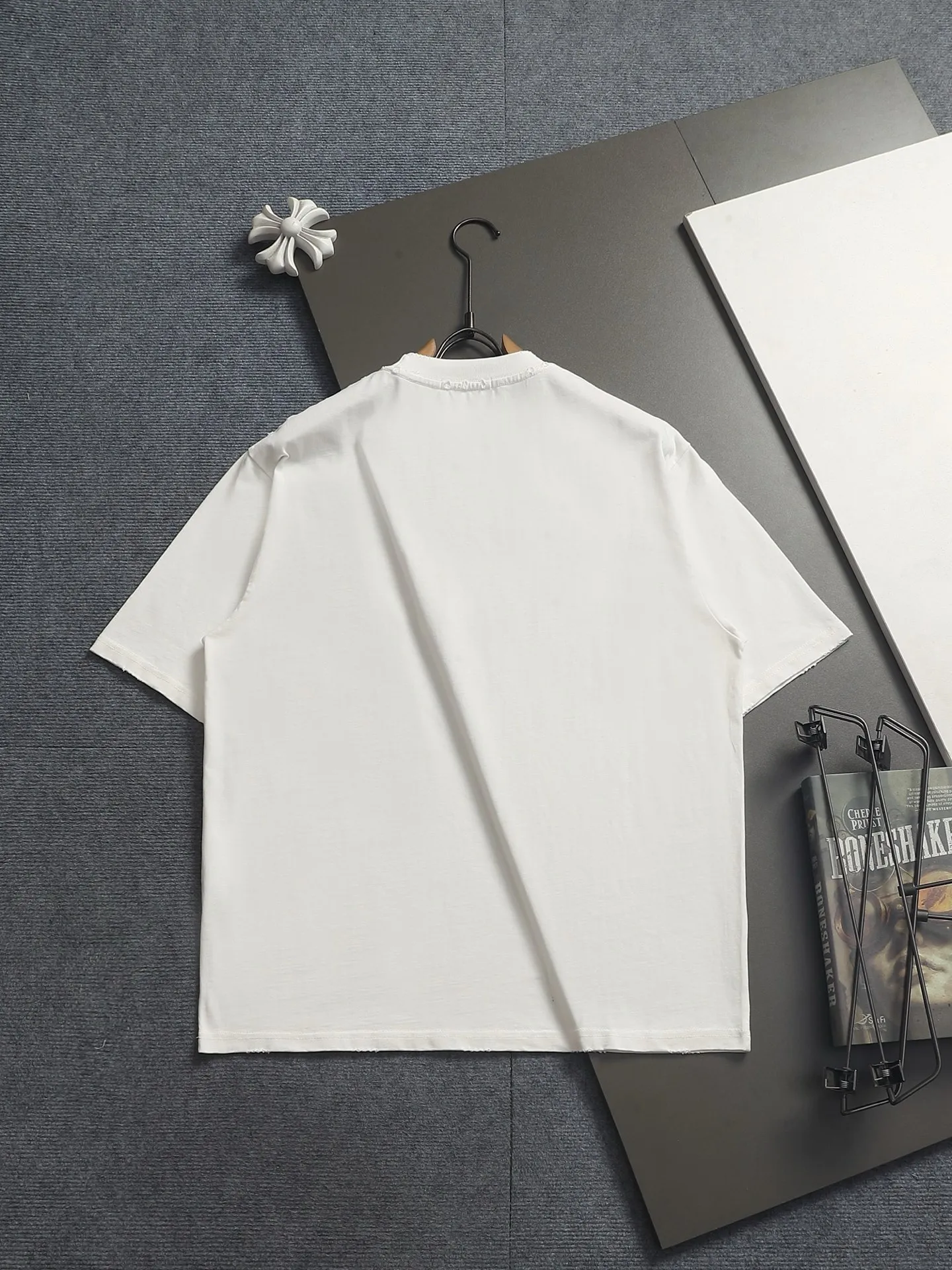 🥝Premium 🥝 𝗕𝗮𝗹𝗲𝗻𝗰𝗶𝗮𝗴/ # 26FW 。 . ZP 320g ， ， 。 。Classic LOGO . n ， 。 ， . Retro. ， OS . Same Style : Black White Size：S M L XL